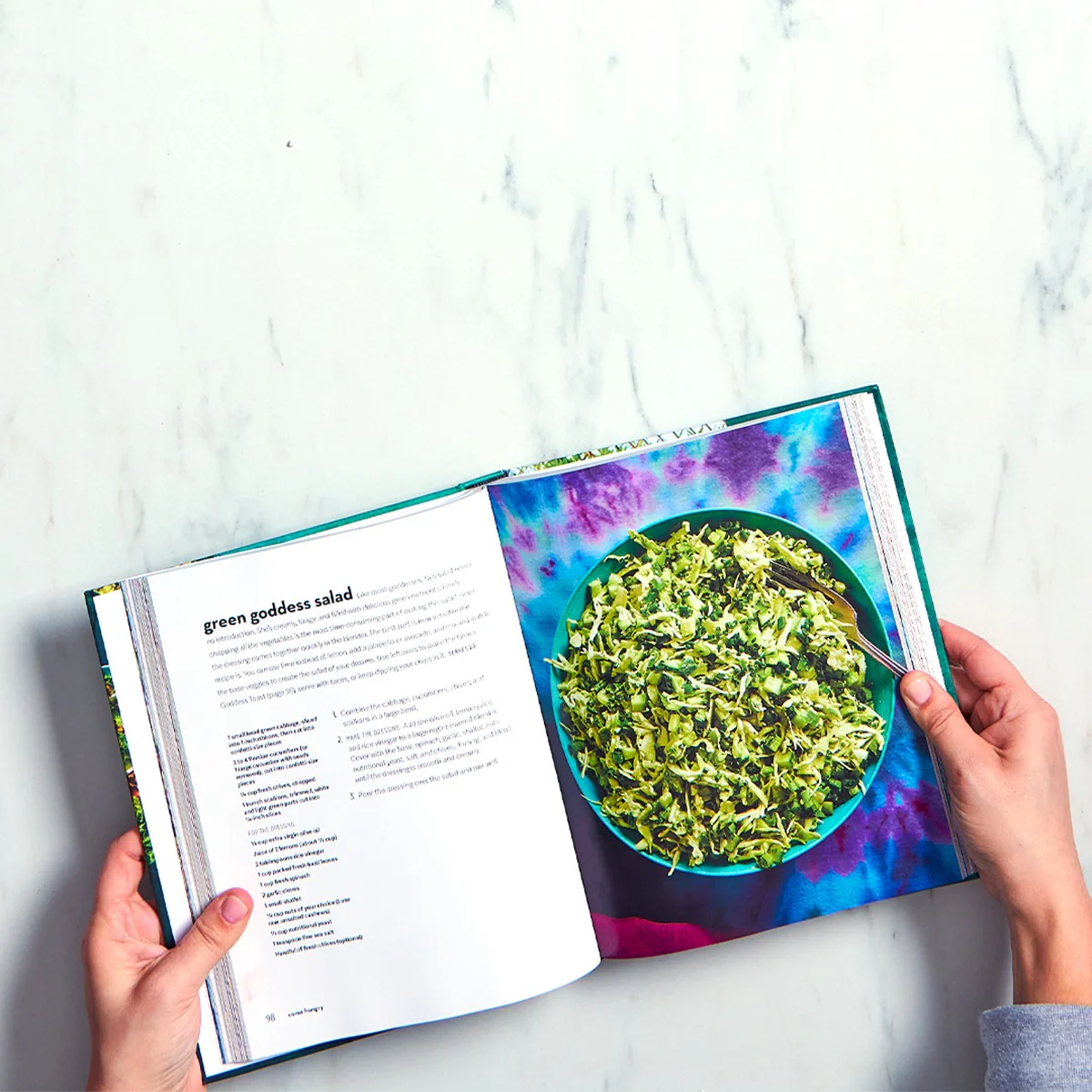 Come Hungry Cookbook & Cupcakes 25-Pack - Image 2